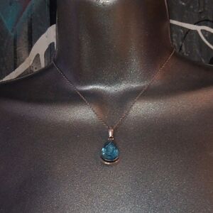 Elegant Blue Pendant Necklace